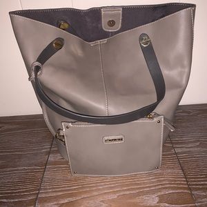 Reversible bucket bag.